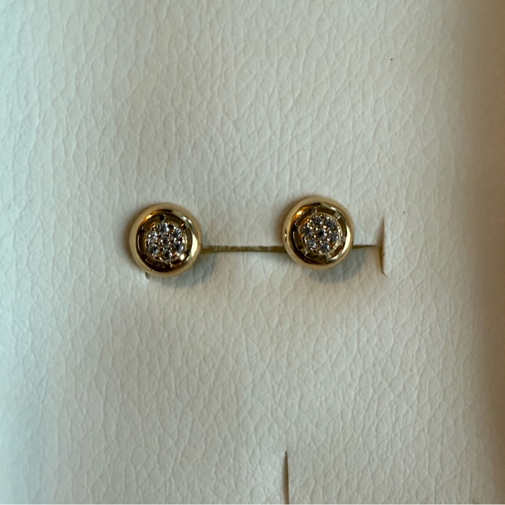 Gold small earring